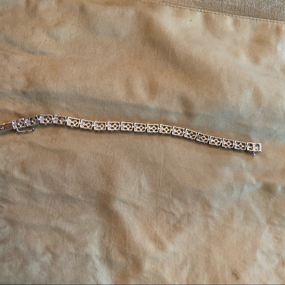 Tennis Bracelet - Picture 7 of 8